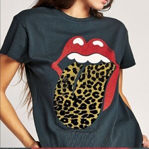 Daydreamer Graphic Tee with Red‎ and Gold Design